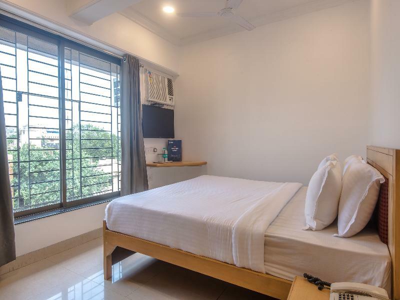 Oyo Flagship 572 Santacruz West Hotel Мумбай Екстериор снимка